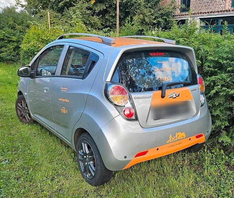 Silber Gebraucht 2012 Chevrolet Spark Kleinwagen | 1.300 € (Superpreis) - Bild 1/4