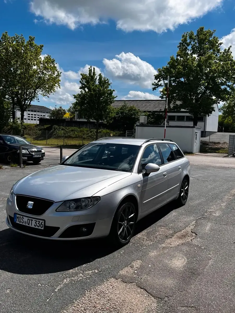 Gebraucht Seat Exeo 120 PS (88 kW) 2011 Grau Kombi