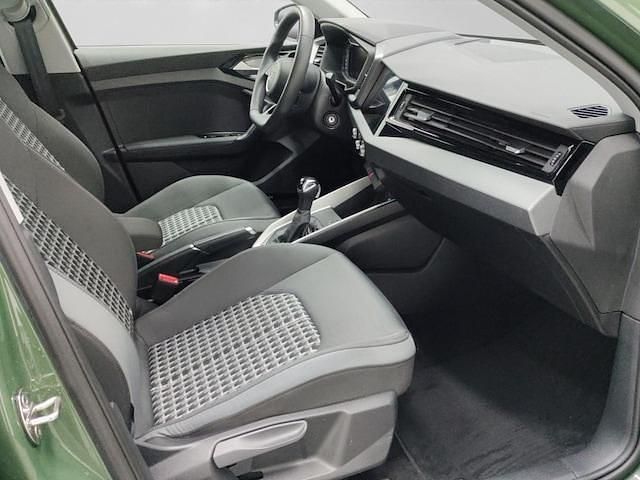 Gebraucht Audi A1 Sportback Advanced Plus 150 PS (110 kW) 2024 Distriktgrün metallic Kleinwagen