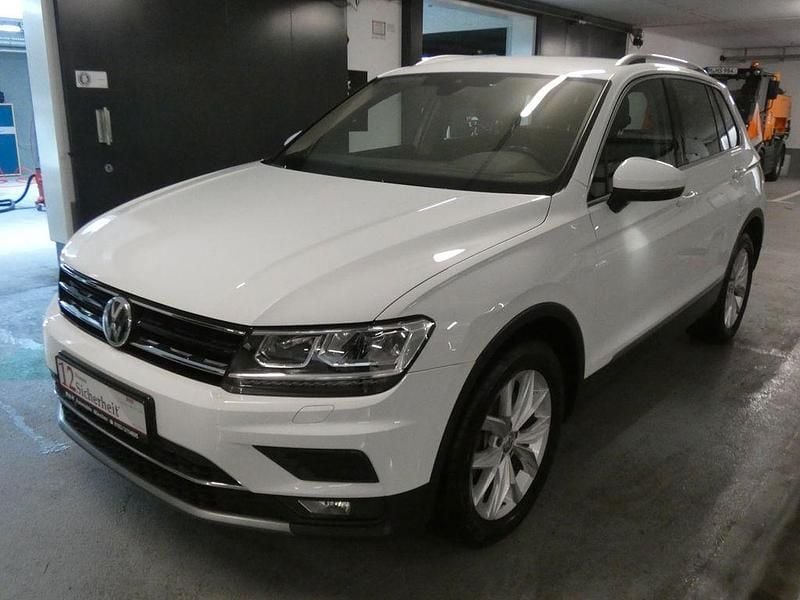 Gebraucht VW Tiguan Highline 220 PS (161 kW) 2017 Pure white SUV