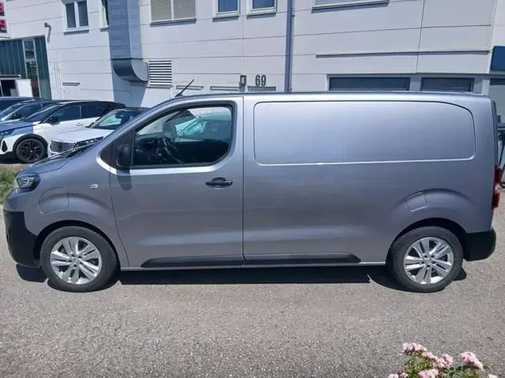 Gebraucht Peugeot e-Expert Premium 100 kW (136 PS) 2022 Grau (metallic) Van
