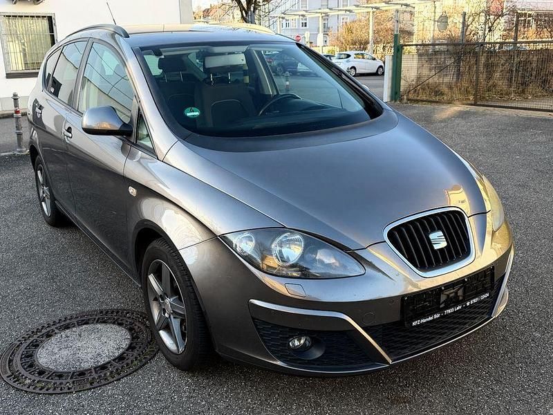 Gebraucht Seat Altea XL 4You 125 PS (91 kW) 2014 Grau Van / Kleinbus