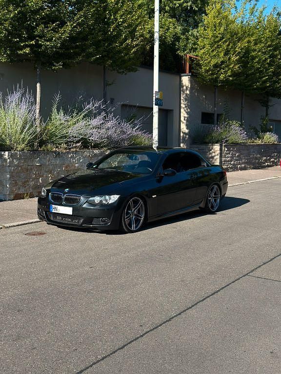 Schwarz Gebraucht 2008 BMW 335 Cabriolet Performance Cabrio | 20.700 € (Fairer Preis) - Bild 1/4