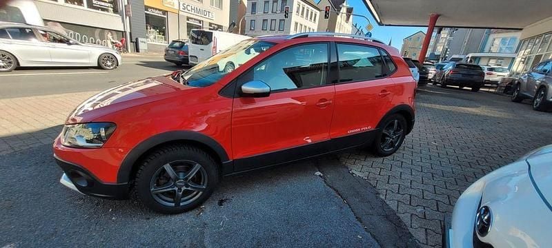 Gebraucht VW Polo Cross 69 PS (50 kW) 2011 Rot Kleinwagen