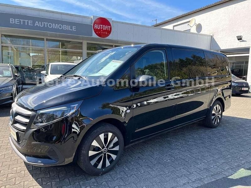 Schwarz Neu 2025 Mercedes Vito Van | 54.890 € (Superpreis) - Bild 1/3