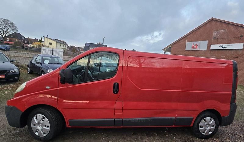 Gebraucht Renault Trafic 90 PS (66 kW) 2008 Rot Van / Kleinbus