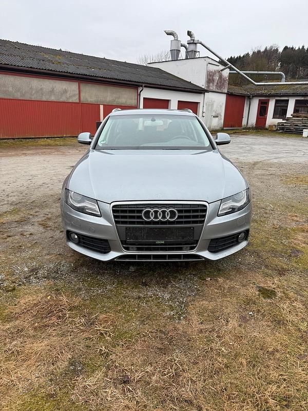 Gebraucht Audi A4 160 PS (117 kW) 2009 Grau Kombi