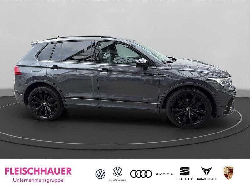 Gebraucht VW Tiguan R-line 150 PS (110 kW) 2023 Grau SUV