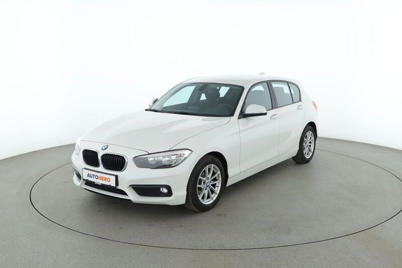 Weiß Gebraucht 2017 BMW 118 Advantage Kleinwagen | 14.160 € (Fairer Preis) - Bild 1/4