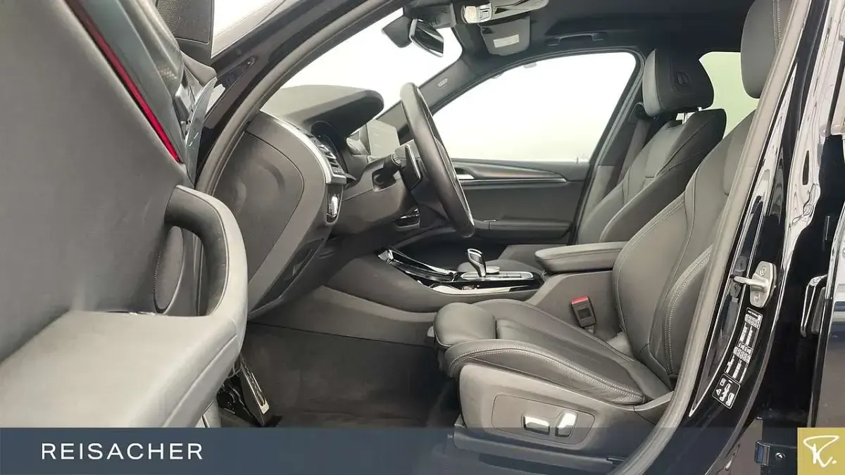 Gebraucht BMW X3 M Sport 184 PS (135 kW) 2023 Carbonschwarz metallic SUV