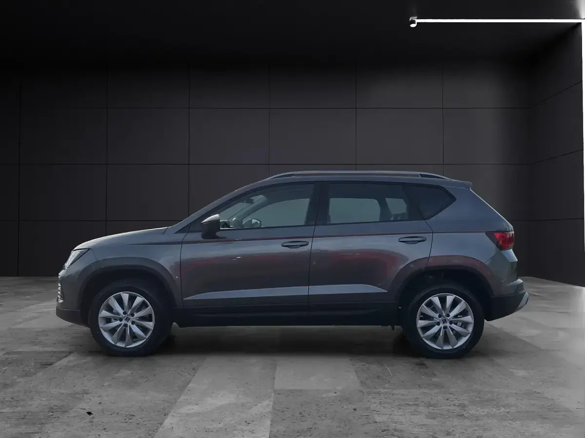 Neu Seat Ateca 150 PS (110 kW) 2026 Graphitgrau SUV
