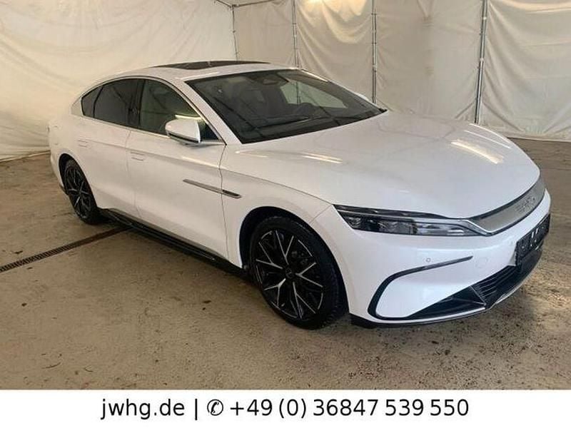 Gebraucht BYD Han 380 kW (517 PS) 2024 Weiß metallic (metallic) Limousine