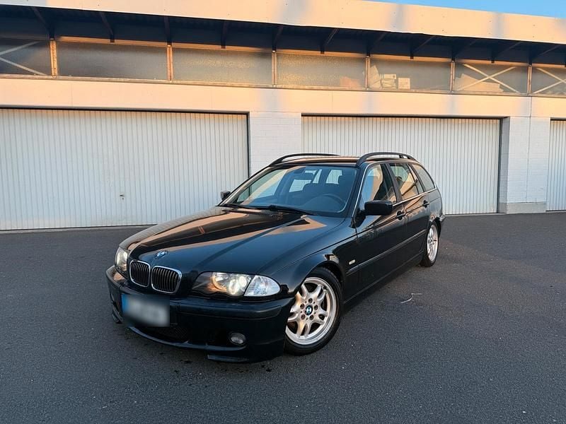 Gebraucht BMW 320 170 PS (125 kW) 2001 Schwarz Kombi