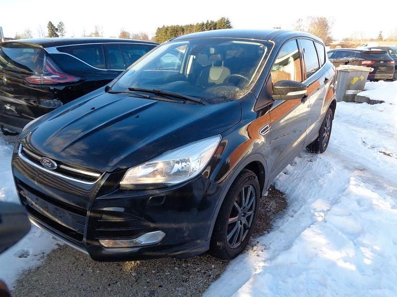Gebraucht Ford Kuga Titanium 163 PS (119 kW) 2014 Schwarz SUV