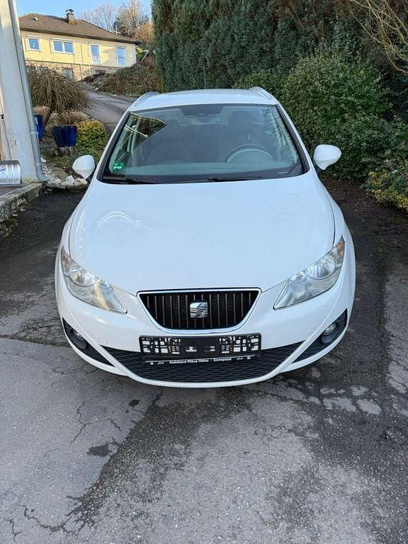 Gebraucht Seat Ibiza Style 90 PS (66 kW) 2011 Weiß Limousine