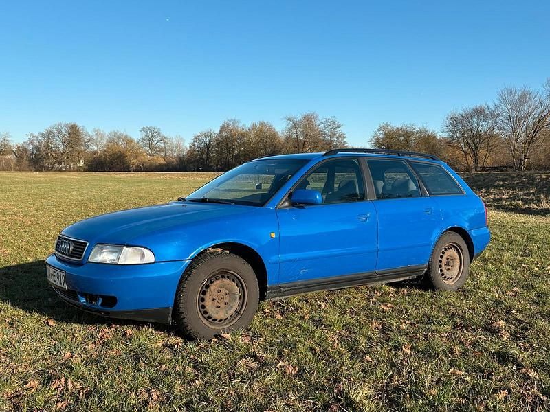 Gebraucht Audi A4 125 PS (91 kW) 1998 Blau Kombi