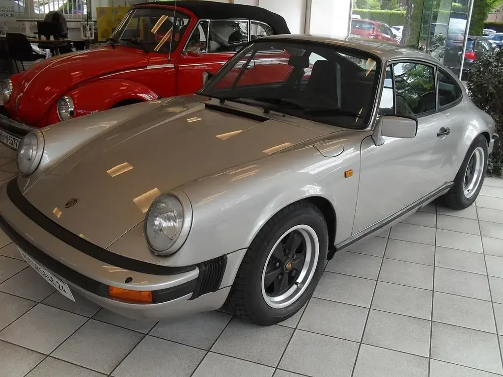 Gebraucht Porsche 911SC 204 PS (150 kW) 1982 Silber Coupé