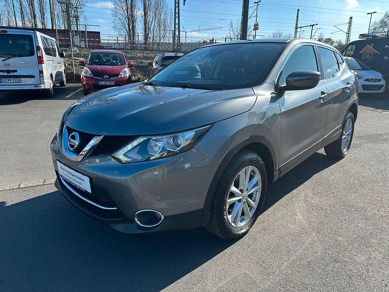 Gebraucht Nissan Qashqai Acenta 163 PS (119 kW) 2017 Grau SUV