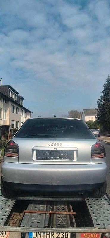 Second-hand Audi A3 150 CP (110 kW) 2000 Argintiu Hatchback