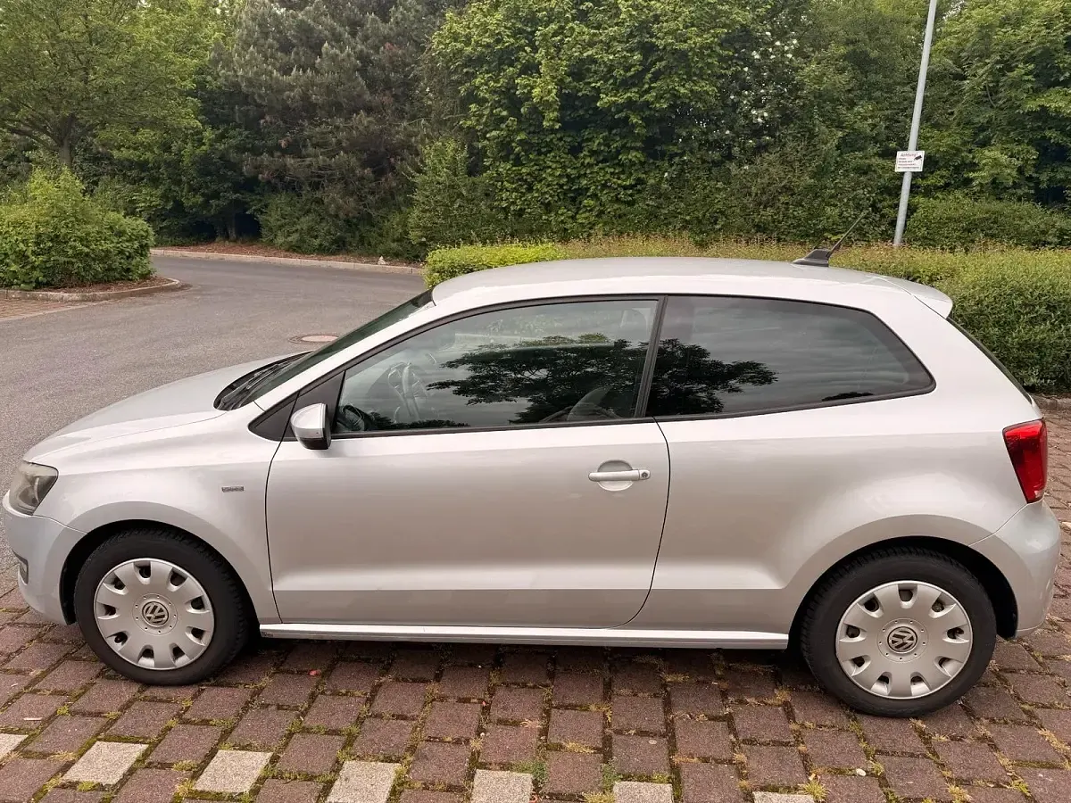 Gebraucht VW Polo Life 75 PS (55 kW) 2013 Silber Kleinwagen