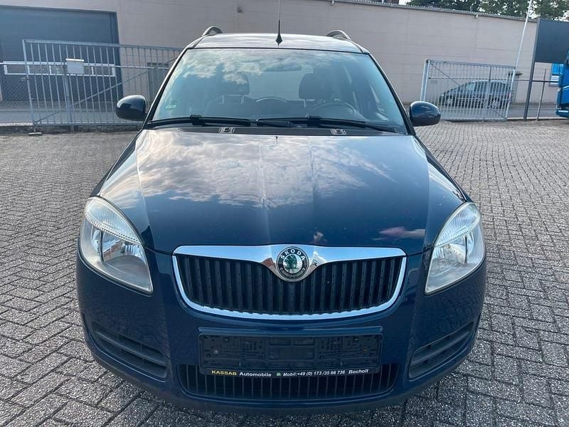 Blau Gebraucht 2008 Skoda Roomster Style Kombi | 3.500 € (Etwas zu teuer) - Bild 1/4