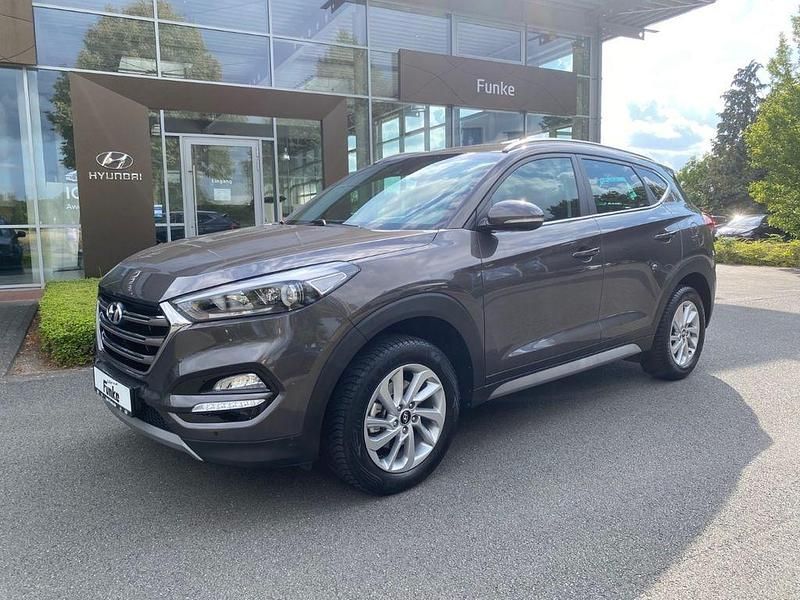 Moonrock met Gebraucht 2017 Hyundai Tucson Style SUV | 14.290 € (Fairer Preis) - Bild 1/4
