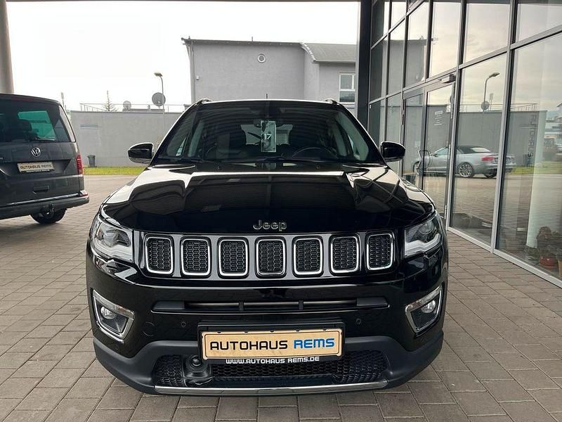 Gebraucht Jeep Compass 170 PS (125 kW) 2018 Schwarz SUV