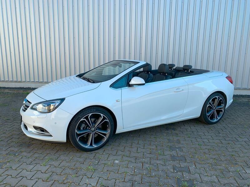 Weiß Gebraucht 2015 Opel Cascada Innovation Cabrio | 16.200 € (Fairer Preis) - Bild 1/4