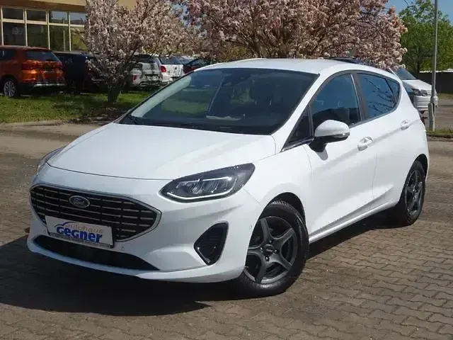Gebraucht Ford Fiesta Titanium 125 PS (91 kW) 2022 Weiß Kleinwagen