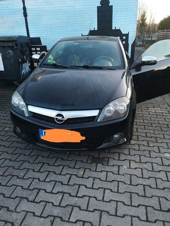 Schwarz Gebraucht 2005 Opel Tigra Cosmo Cabrio | 1.500 € (Superpreis) - Bild 1/4
