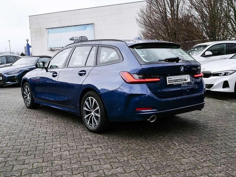 Gebraucht BMW 320 Sport Line 190 PS (139 kW) 2022 Blau Kombi