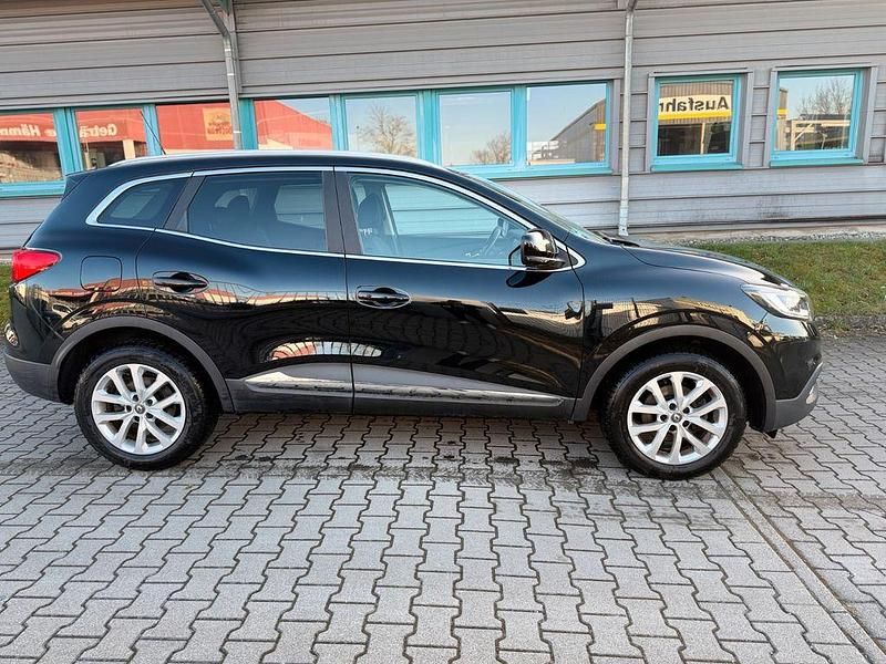 Gebraucht Renault Kadjar Experience 131 PS (96 kW) 2016 Schwarz SUV