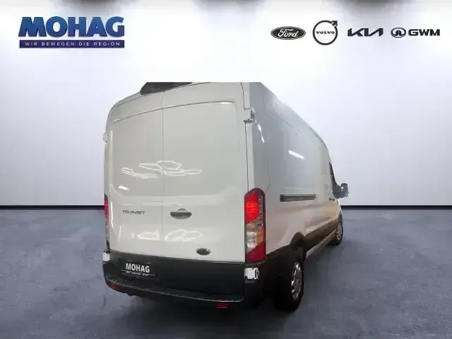 Gebraucht Ford Transit Trend 131 PS (96 kW) 2024 Weiss Van