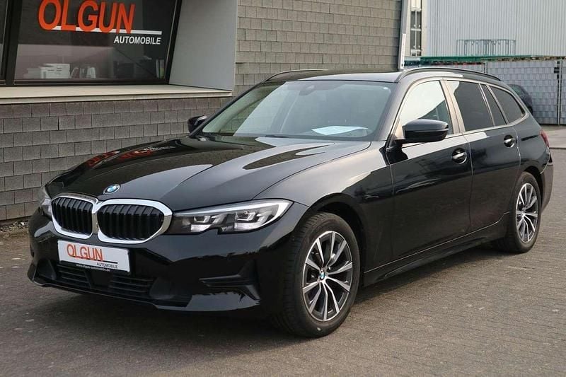 Gebraucht BMW 318 Advantage 156 PS (114 kW) 2022 Schwarz Kombi