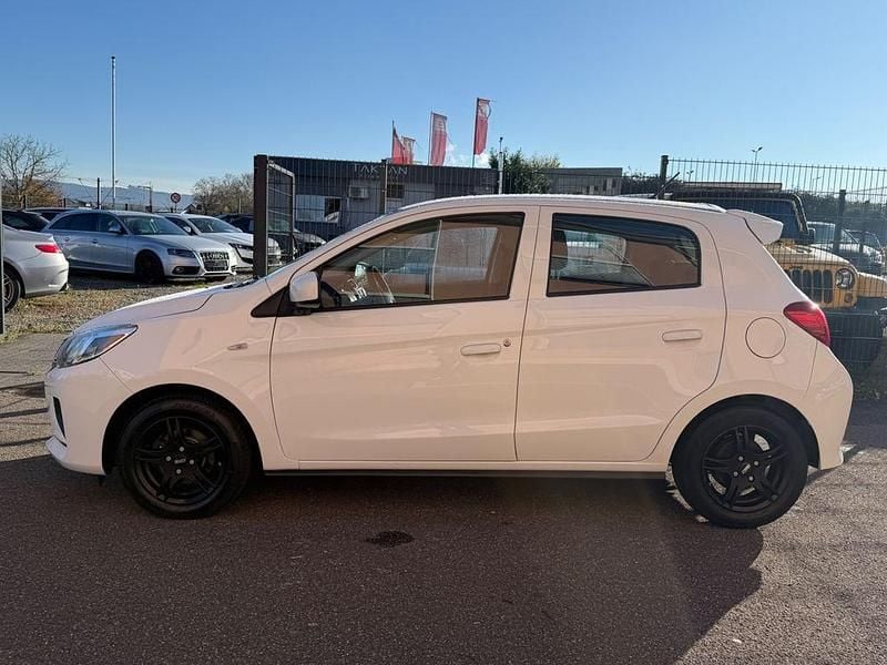 Gebraucht Mitsubishi Space Star Basis 71 PS (52 kW) 2020 Weiß Limousine