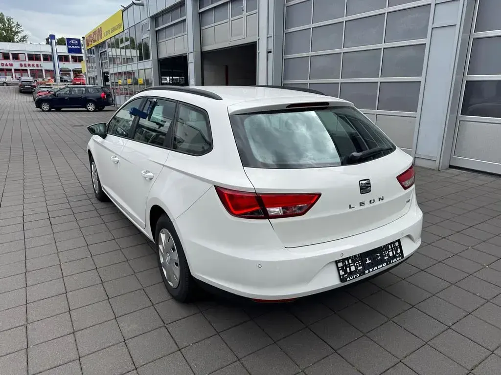 Gebraucht Seat Leon ST 105 PS (77 kW) 2014 Weiß Kombi