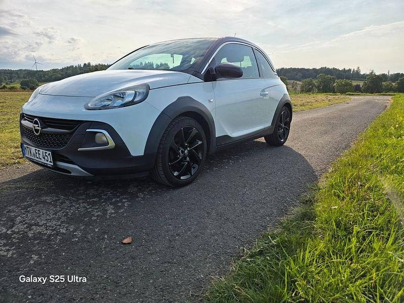 Gebraucht Opel Adam Rocks Rocks 90 PS (66 kW) 2016 Weiß Kleinwagen