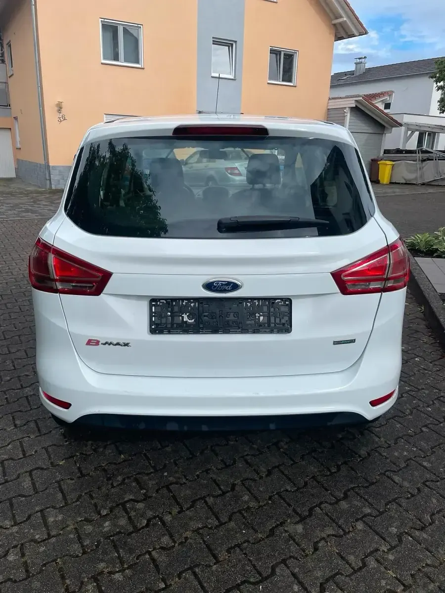 Gebraucht Ford B-MAX 101 PS (74 kW) 2013 Weiß Van / Kleinbus