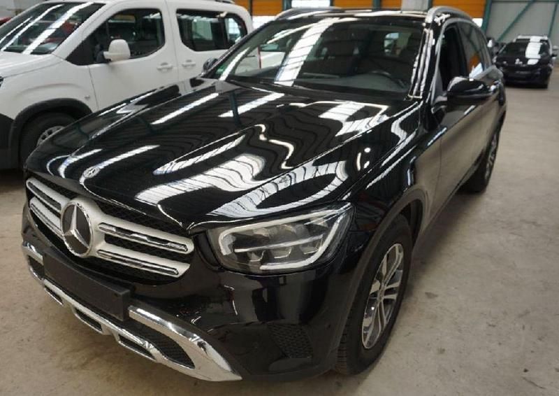 Schwarz Gebraucht 2021 Mercedes GLC200 SUV | 24.038 € - Bild 1/4