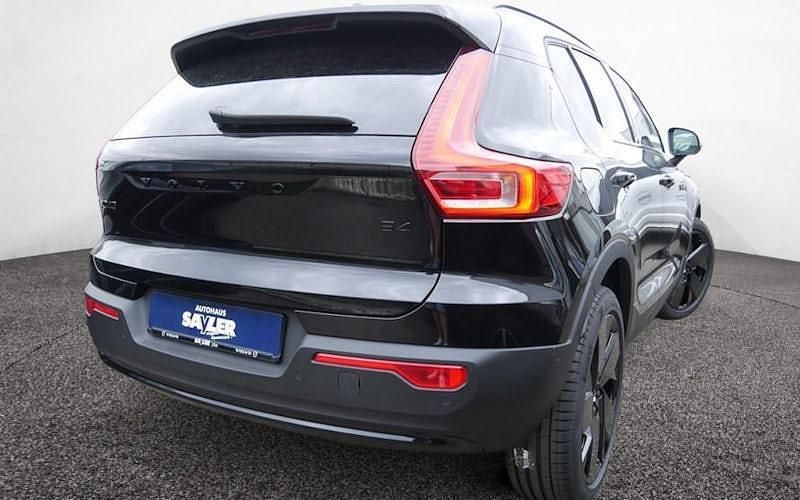 Gebraucht Volvo XC40 Plus 197 PS (144 kW) 2024 Onyx schwarz SUV