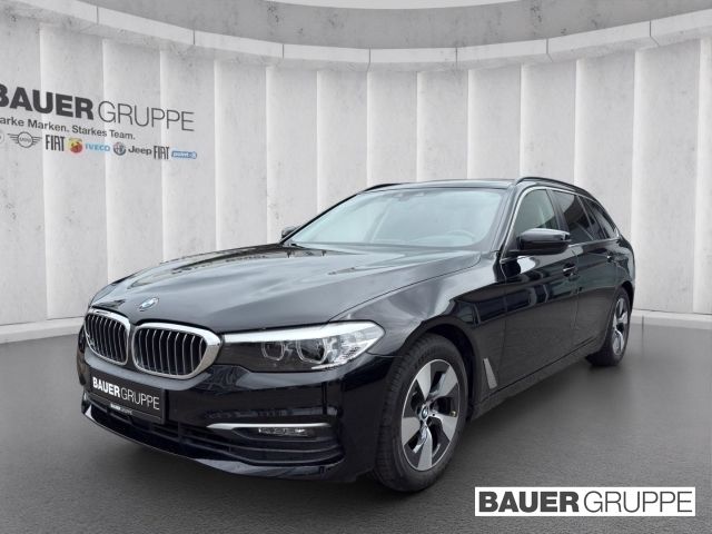Schwarz Gebraucht 2019 BMW 520 Kombi | 25.930 € (Guter Preis) - Bild 1/4