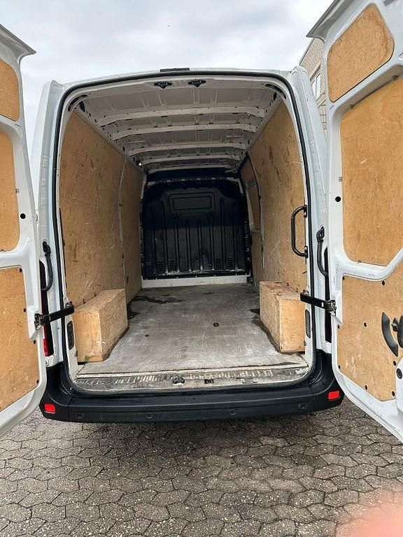 Gebraucht Renault Master 150 PS (110 kW) 2021 Weiß Van / Kleinbus