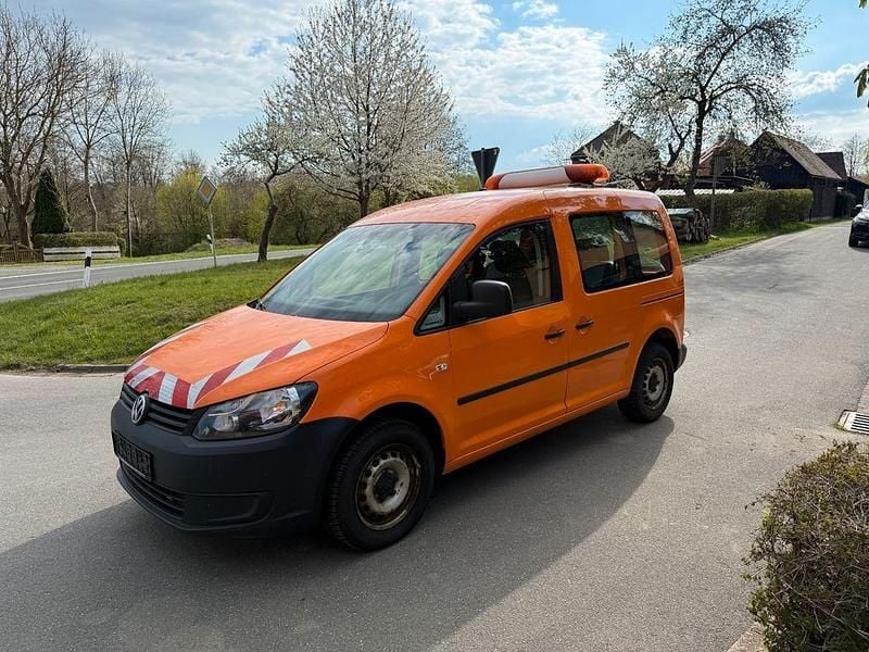 Second-hand VW Caddy 102 CP (75 kW) 2011 Portocaliu Monovolum