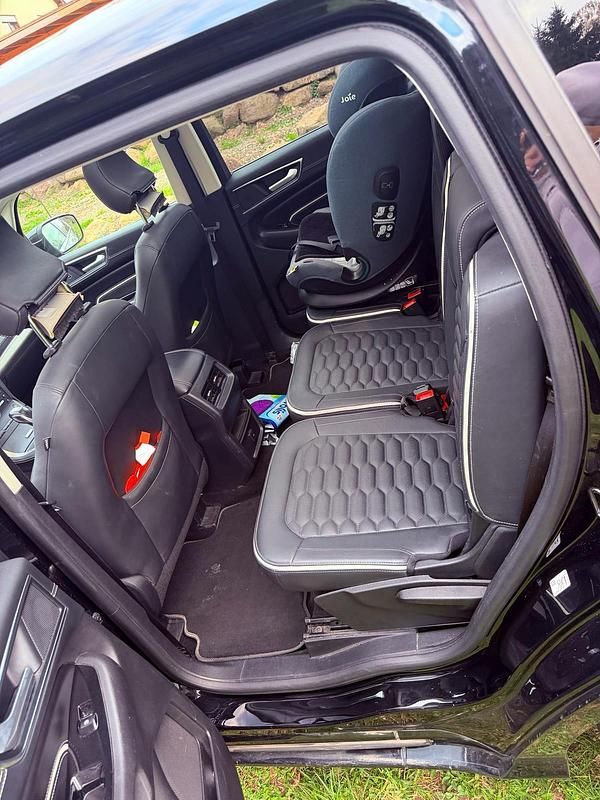 Gebraucht Ford S-MAX Titanium 210 PS (154 kW) 2017 Schwarz Van / Kleinbus