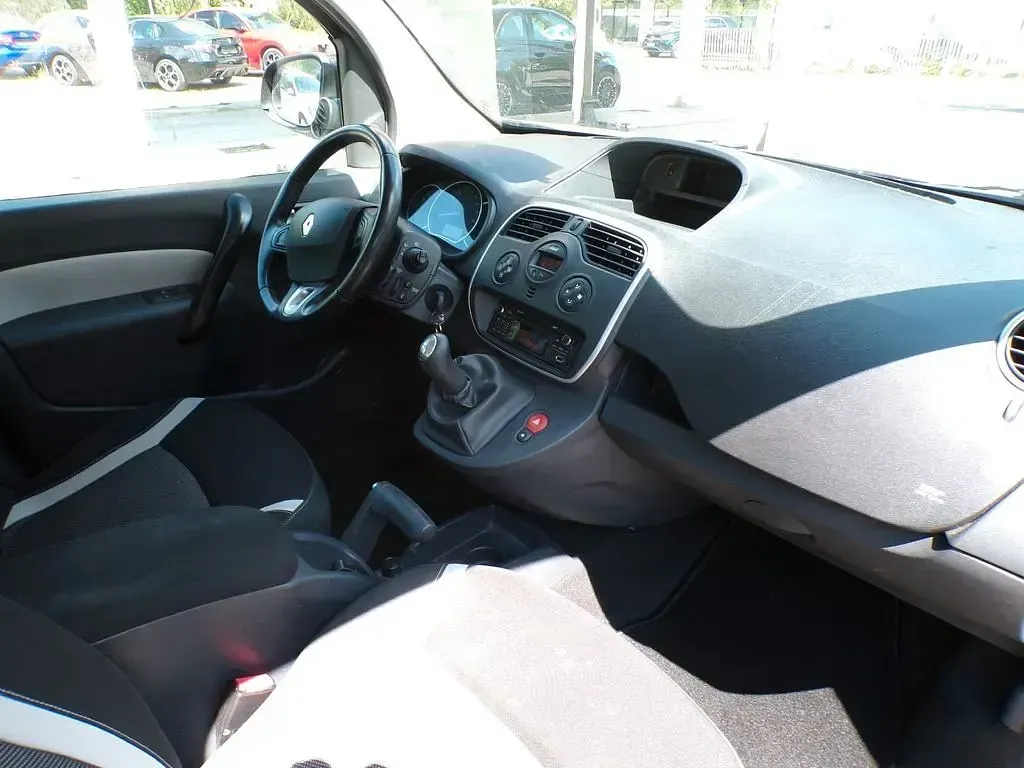 Gebraucht Renault Kangoo Initiale Paris 90 PS (66 kW) 2014 Grau Van / Kleinbus