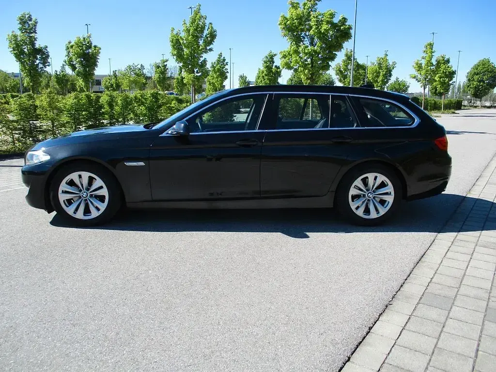 Second-hand BMW 520 184 CP (135 kW) 2013 Negru Break