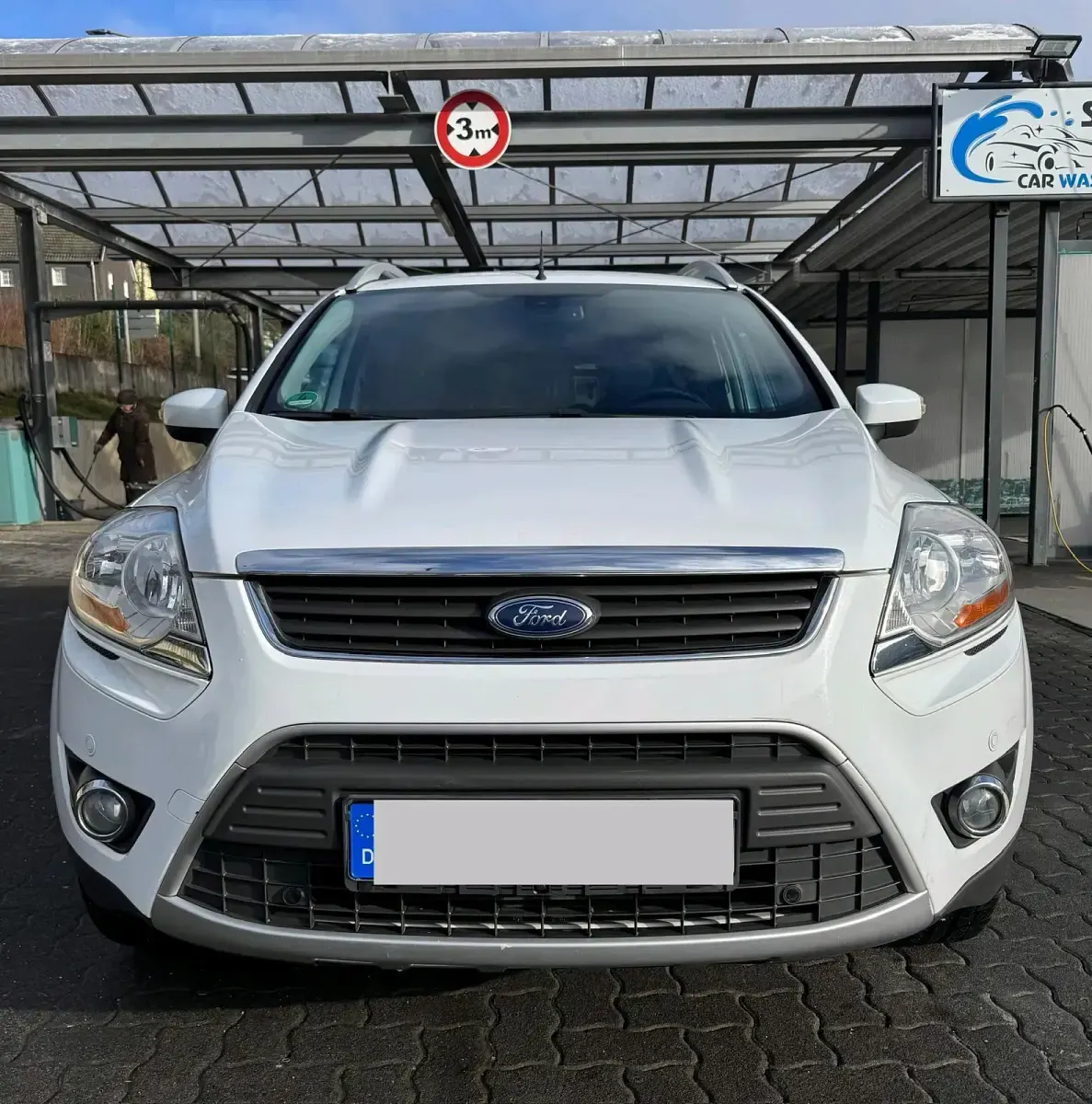 Gebraucht Ford Kuga Titanium 131 PS (96 kW) 2009 Weiß SUV