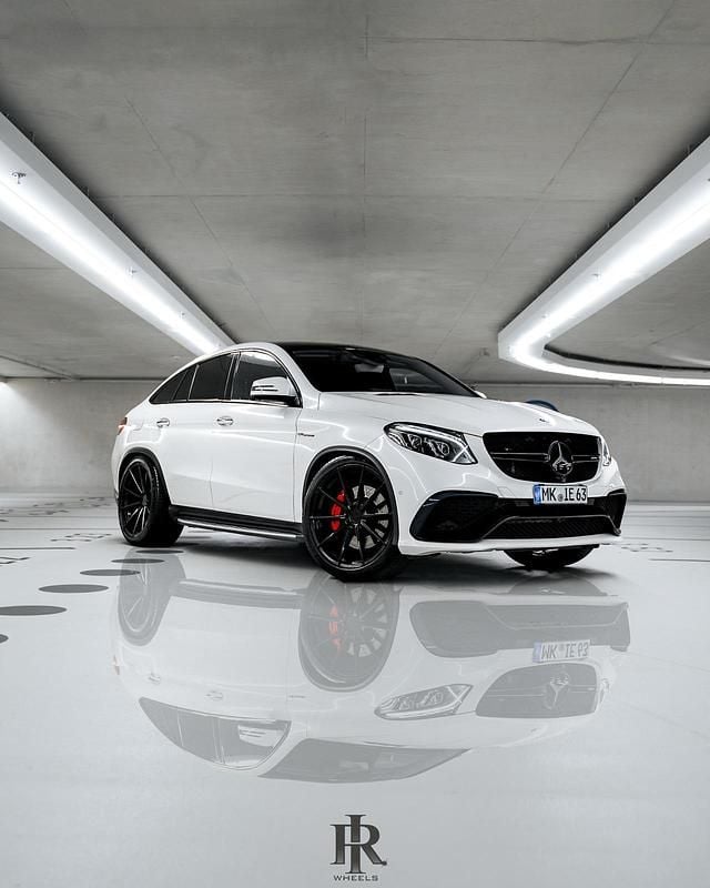 Weiß Gebraucht 2016 Mercedes GLE63 AMG AMG Coupé | 50.900 € (Fairer Preis) - Bild 1/4