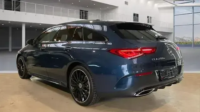 Gebraucht Mercedes CLA250 AMG 218 PS (160 kW) 2022 Blau Limousine
