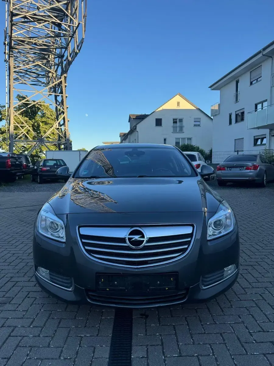 Brugt Opel Insignia OPC 160 HK (117 kW) 2011 Grå Sedan